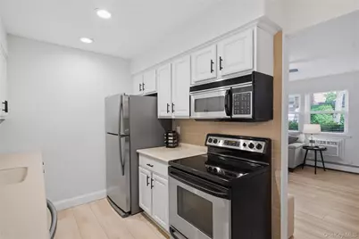 183 Millard Avenue #183, West Babylon, NY 11704 - Photo 8