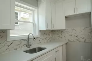 145-14 226th St, Springfield Gardens, NY 11413 - Photo 4