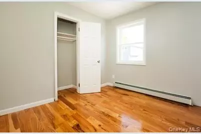 14514 226th Street, Springfield Gardens, NY 11413 - Photo 6