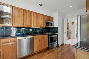 70 Richbell Rd, White Plains, NY 10605 - Photo 6