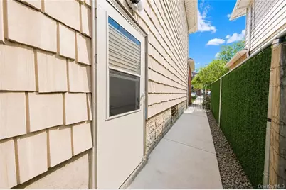 2675 E 27th Street, Brooklyn, NY 11235 - Photo 20