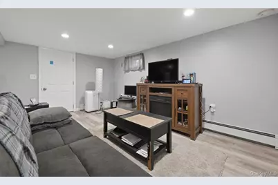 707 5th Street S, Lindenhurst, NY 11757 - Photo 22