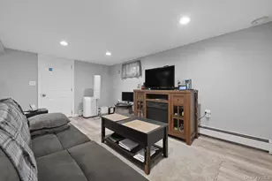 707 5th Street S, Lindenhurst, NY 11757 - Photo 22