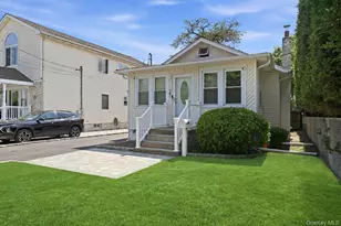 707 5th Street S, Lindenhurst, NY 11757 - Photo 4