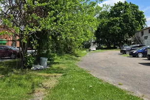 788 Broadway, Newburgh, NY 12550 - Photo 4