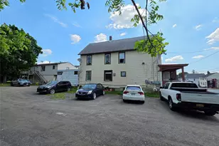 788 Broadway, Newburgh, NY 12550 - Photo 2