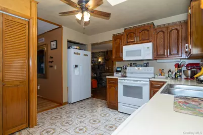 1544 Route 300, Newburgh, NY 12550 - Photo 18