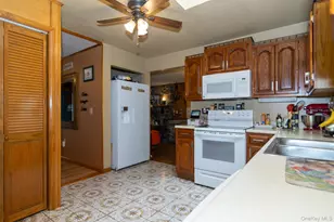 1544 Route 300, Newburgh, NY 12550 - Photo 18