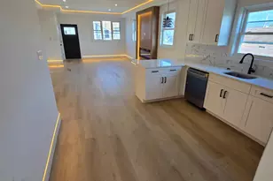 445 Beach 45th St, Far Rockaway, NY 11691 - Photo 12