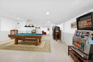 61 Hidden Cove Ct, Southampton, NY 11968 - Photo 18