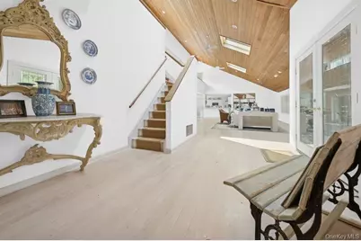 61 Hidden Cove Court, Southampton, NY 11968 - Photo 4