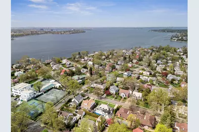 216 Beverly Road, Douglaston, NY 11363 - Photo 20