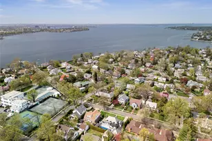 2-16 Beverly Rd, Douglaston, NY 11363 - Photo 20