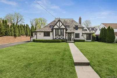 216 Beverly Road, Douglaston, NY 11363 - Photo 30