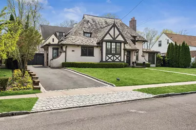 216 Beverly Road, Douglaston, NY 11363 - Photo 28