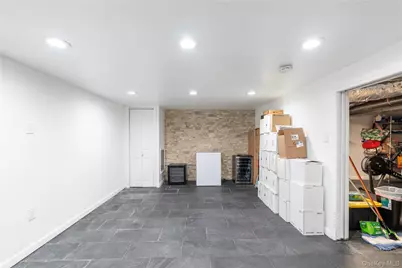 21 Barnard Avenue, Poughkeepsie, NY 12601 - Photo 28