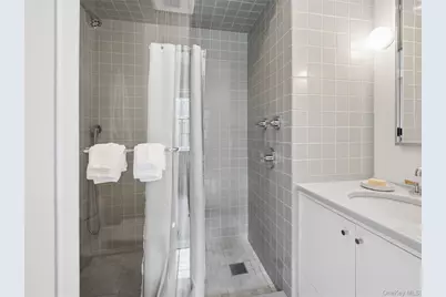 1384 Park Lane, Pelham, NY 10803 - Photo 26