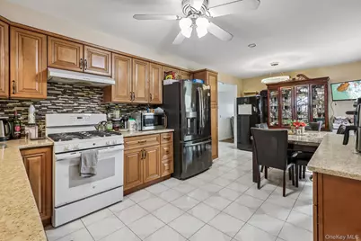 583 Bellevue Avenue N, Yonkers, NY 10703 - Photo 30
