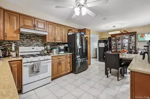 583 Bellevue Ave N, Yonkers, NY 10703 - Photo 30