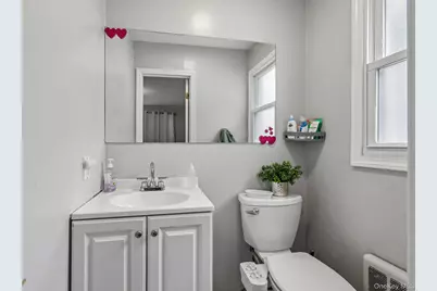 583 Bellevue Avenue N, Yonkers, NY 10703 - Photo 32