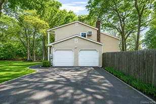 14 Basswood Ln, Farmingville, NY 11738 - Photo 4