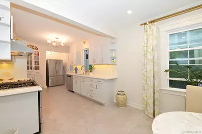 32 Franklin Avenue, Sea Cliff, NY 11579 - Photo 8