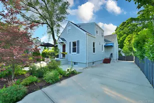 32 Franklin Ave, Sea Cliff, NY 11579 - Photo 2