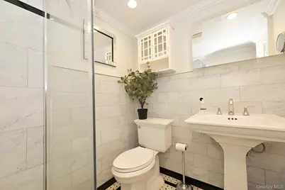 32 Franklin Avenue, Sea Cliff, NY 11579 - Photo 14
