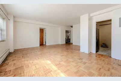 3 Fordham Hill Oval #5E, Bronx, NY 10468 - Photo 2