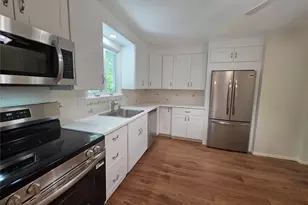 25 Oakwood Dr, Wappingers Falls, NY 12590 - Photo 14