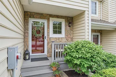 32 Rolling Ridge Road, Hyde Park, NY 12538 - Photo 2