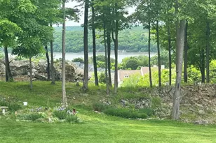 32 Rolling Ridge Rd, Hyde Park, NY 12538 - Photo 6