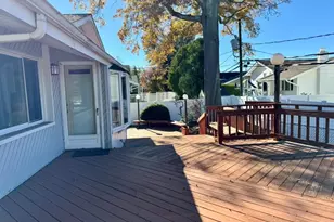 27 Fortune Ln, Jericho, NY 11753 - Photo 8