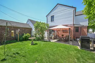 56-35 211th St, Bayside, NY 11364 - Photo 16