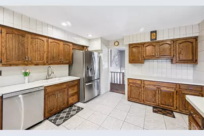 4 Sherbrooke Drive, Smithtown, NY 11787 - Photo 14