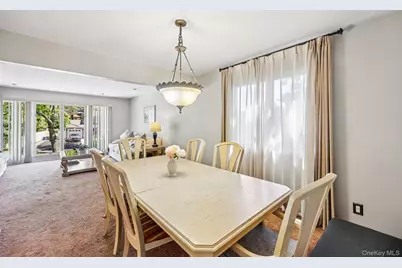 4 Sherbrooke Drive, Smithtown, NY 11787 - Photo 10