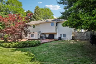 4 Sherbrooke Dr, Smithtown, NY 11787 - Photo 36