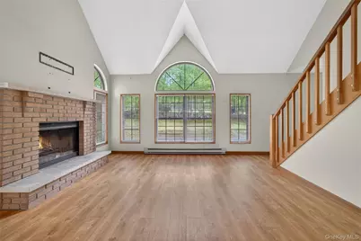 110 Ledgeview Drive, Hawley, PA 18428 - Photo 8