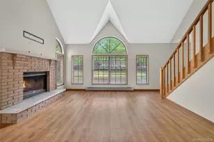 110 Ledge View Dr, Hawley, PA 18428 - Photo 8