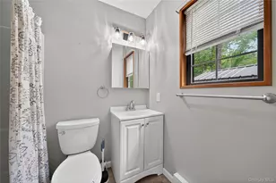 110 Ledge View Dr, Hawley, PA 18428 - Photo 22