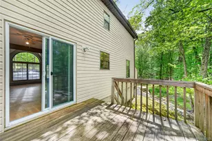 110 Ledge View Dr, Hawley, PA 18428 - Photo 38