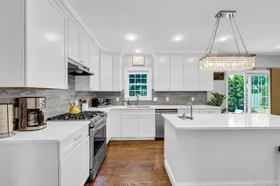 55 Hawley Avenue, Port Chester, NY 10573 - Photo 10