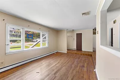 22 N Lawrence Avenue, Elmsford, NY 10523 - Photo 2