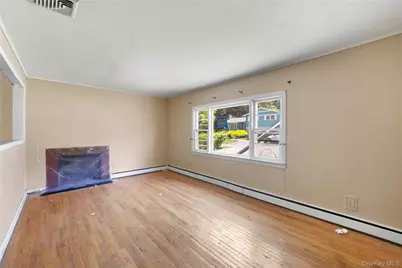 22 N Lawrence Avenue, Elmsford, NY 10523 - Photo 6