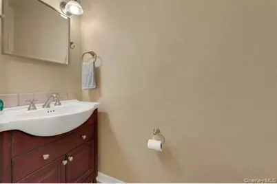 4 Liberty Circle, New City, NY 10956 - Photo 18