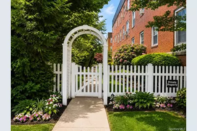 230 Central Avenue #3-I, Lawrence, NY 11559 - Photo 22