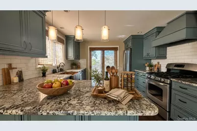 31 Weeks Avenue #2, Oyster Bay, NY 11771 - Photo 1