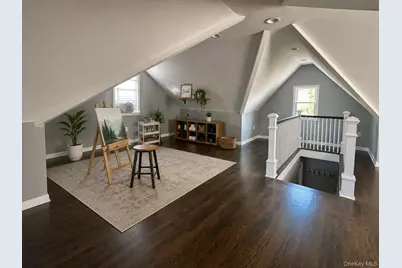 31 Weeks Avenue #2, Oyster Bay, NY 11771 - Photo 10