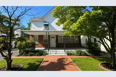 31 Weeks Avenue #2, Oyster Bay, NY 11771 - Photo 16