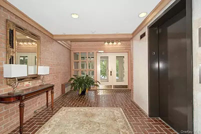 300 Livingston Avenue #2A, Mamaroneck, NY 10543 - Photo 4